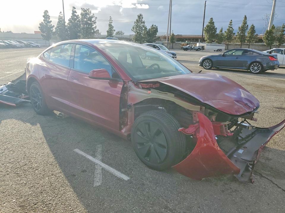 2026 Tesla Model 3 მანქანა იყიდება აუქციონზე, vin: 5YJ3E1EA8TF128241, აუქციონის ნომერი: 77694435