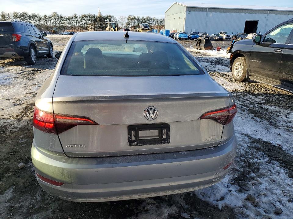 75707805 :رقم المزاد ، 3VWC57BU1MM028333 vin ، 2021 Volkswagen Jetta مزاد بيع