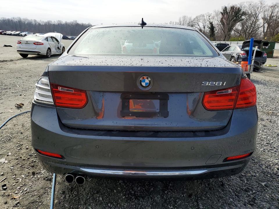 2014 Bmw 328 მანქანა იყიდება აუქციონზე, vin: WBA3A5G55ENP31703, აუქციონის ნომერი: 78756745