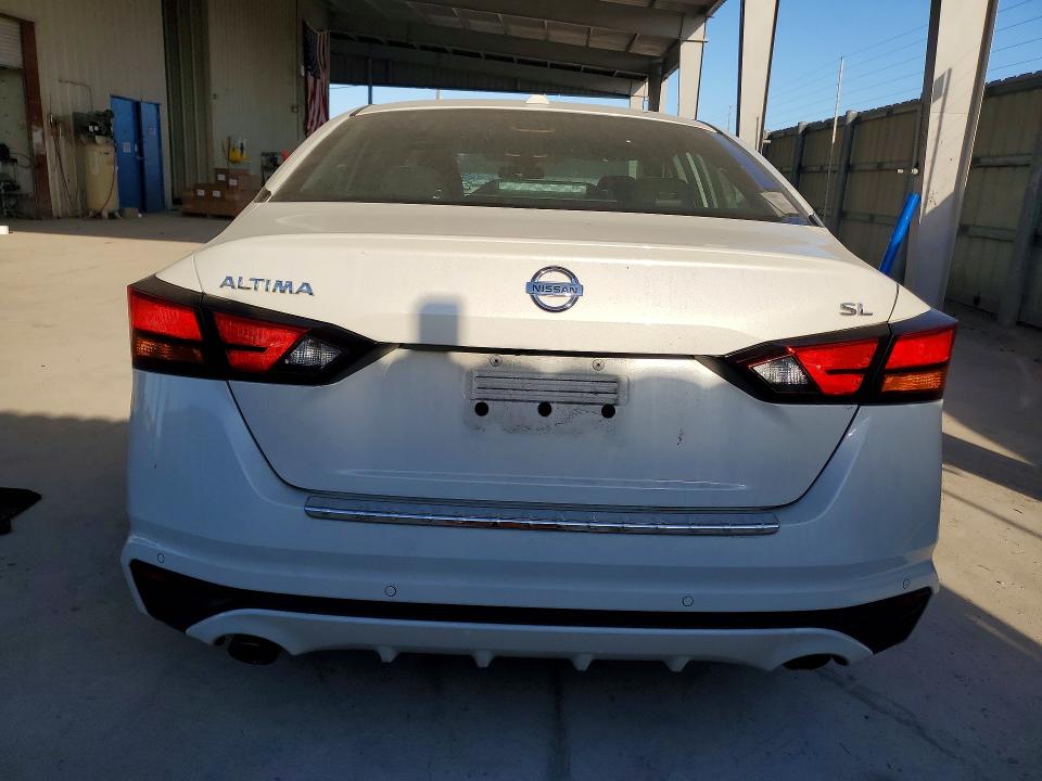 Продажа на аукционе авто 2021 Nissan Altima, vin: 1N4BL4EV4MN308802, номер лота: 78842095