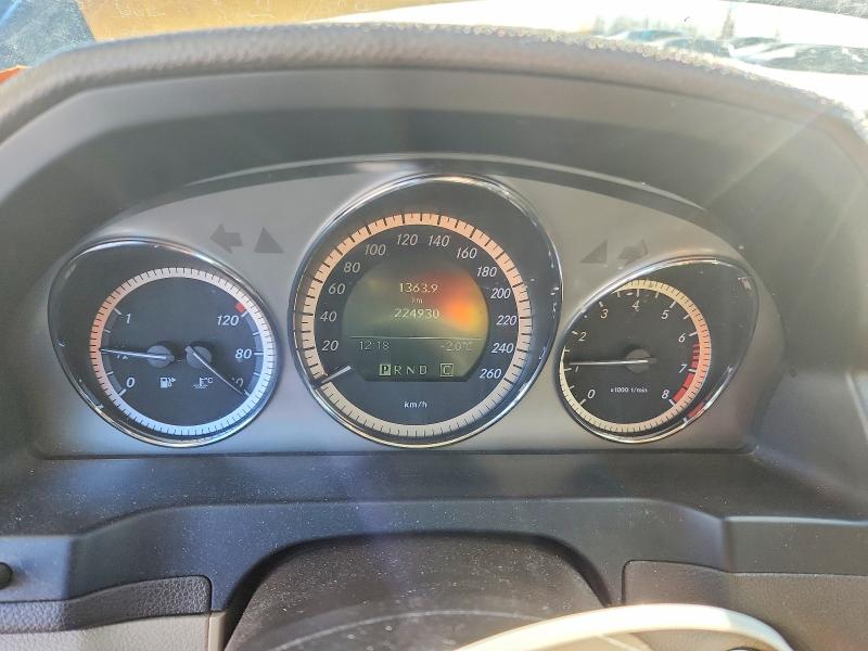 77131145 :رقم المزاد ، WDDGF81X19F339857 vin ، 2009 Mercedes-benz C مزاد بيع