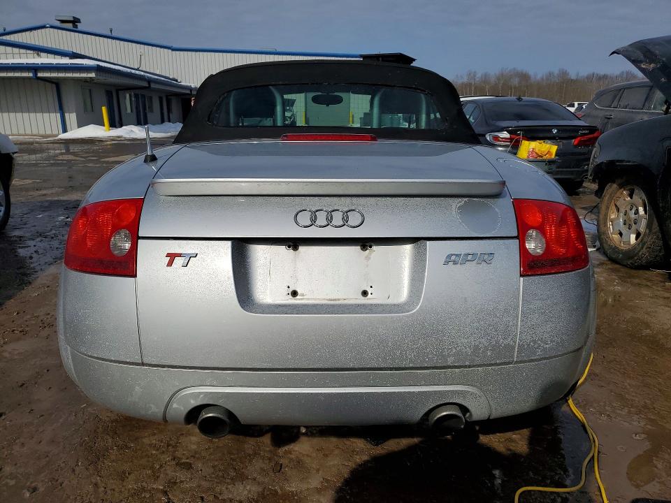 2003 Audi Tt მანქანა იყიდება აუქციონზე, vin: TRUUT28N031023643, აუქციონის ნომერი: 79247555