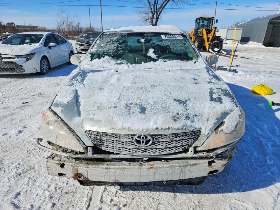 76669515 :رقم المزاد ، JTDBE32K320069231 vin ، 2002 Toyota Camry مزاد بيع