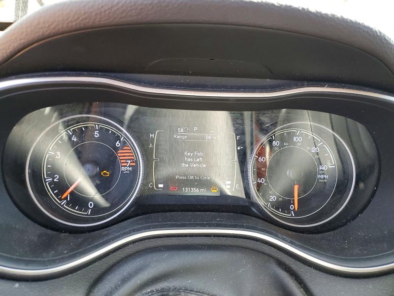 2019 Jeep Cherokee მანქანა იყიდება აუქციონზე, vin: 1C4PJLLB4KD111382, აუქციონის ნომერი: 77648475