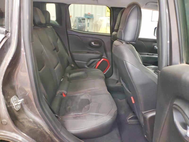 76258745 :رقم المزاد ، ZACCJBCB3JPH69087 vin ، 2018 Jeep Renegade مزاد بيع