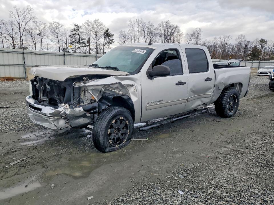 77895445 :رقم المزاد ، 3GCPCSEA0DG113306 vin ، 2013 Chevrolet Silverado مزاد بيع