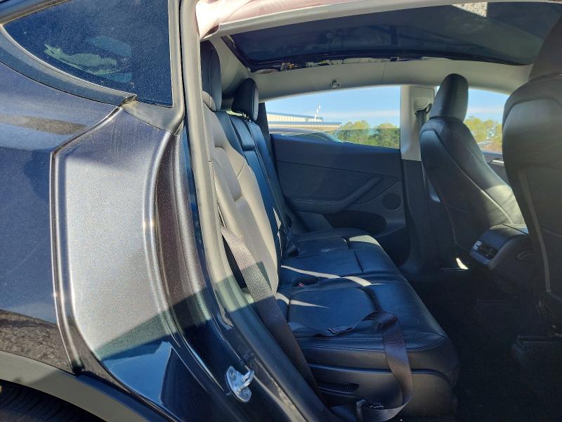 2024 Tesla Model Y მანქანა იყიდება აუქციონზე, vin: 7SAYGAEE6RF165156, აუქციონის ნომერი: 76963325