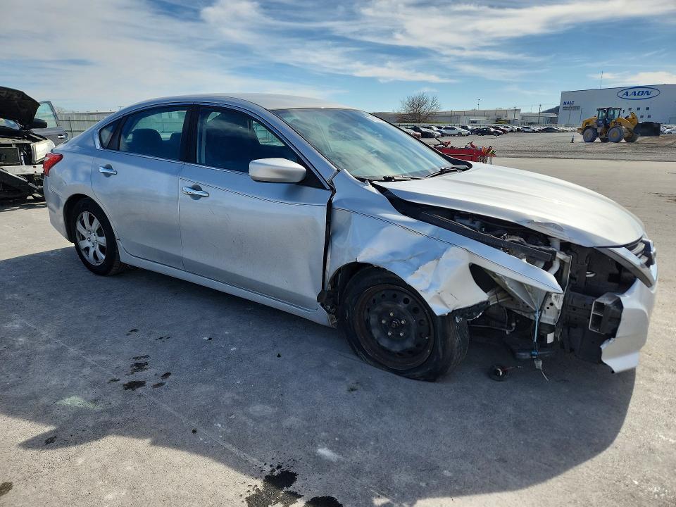 Продаж на аукціоні авто 2016 Nissan Altima, vin: 1N4AL3AP1GC259569, номер лоту: 77112505