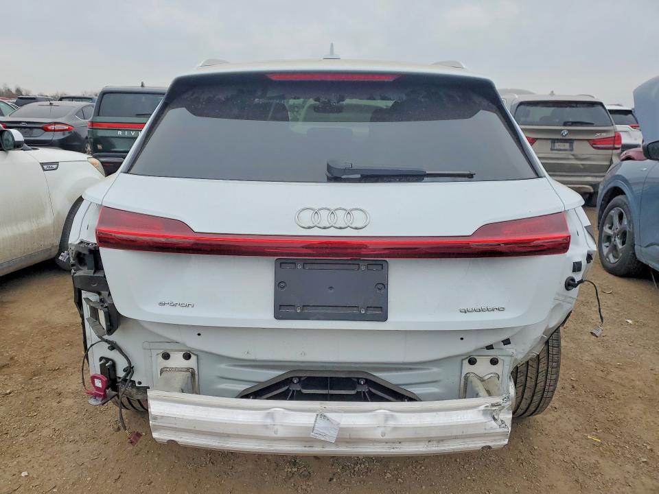 Aukcja sprzedaży 2022 Audi E-tron, vin: WA1LAAGE6NB014153, numer aukcji: 78162025