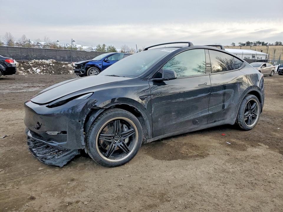 Продаж на аукціоні авто 2021 Tesla Model Y, vin: 5YJYGAEE3MF301815, номер лоту: 75819805