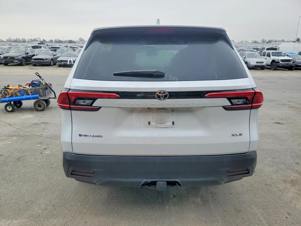 2024 Toyota Grand Highlander მანქანა იყიდება აუქციონზე, vin: 5TDACAB53RS019582, აუქციონის ნომერი: 76870575