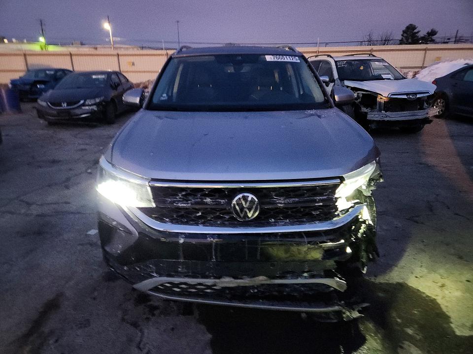 Продажа на аукционе авто 2024 Volkswagen Taos, vin: 3VVVX7B28RM084606, номер лота: 76601125