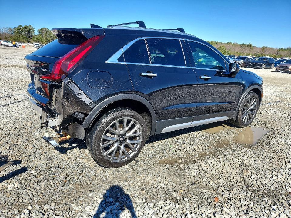 77671655 :رقم المزاد ، 1GYFZDR4XLF141344 vin ، 2020 Cadillac Xt4 مزاد بيع