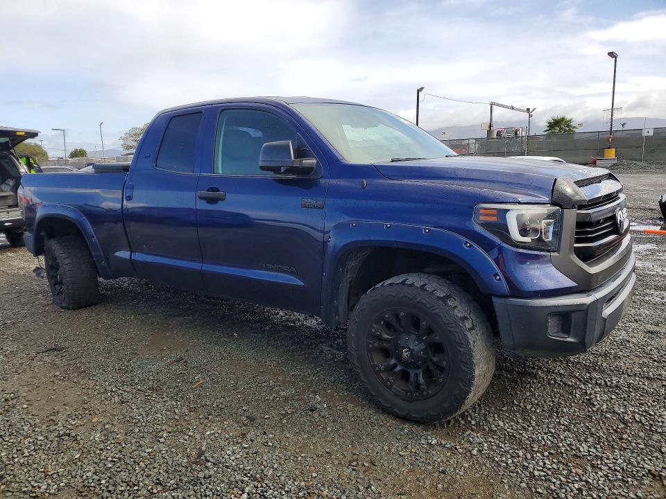 Продаж на аукціоні авто 2015 Toyota Tundra, vin: 5TFRM5F11FX088081, номер лоту: 77781315