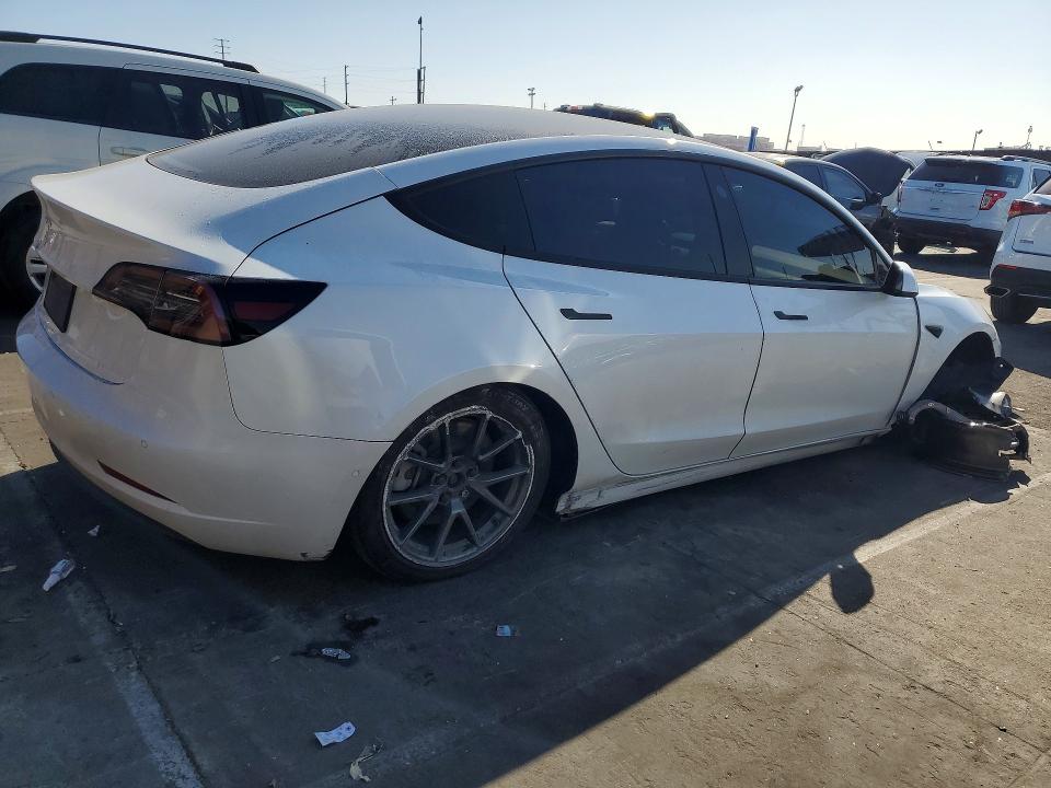 Продажа на аукционе авто 2021 Tesla Model 3, vin: 5YJ3E1EA4MF018479, номер лота: 75032105
