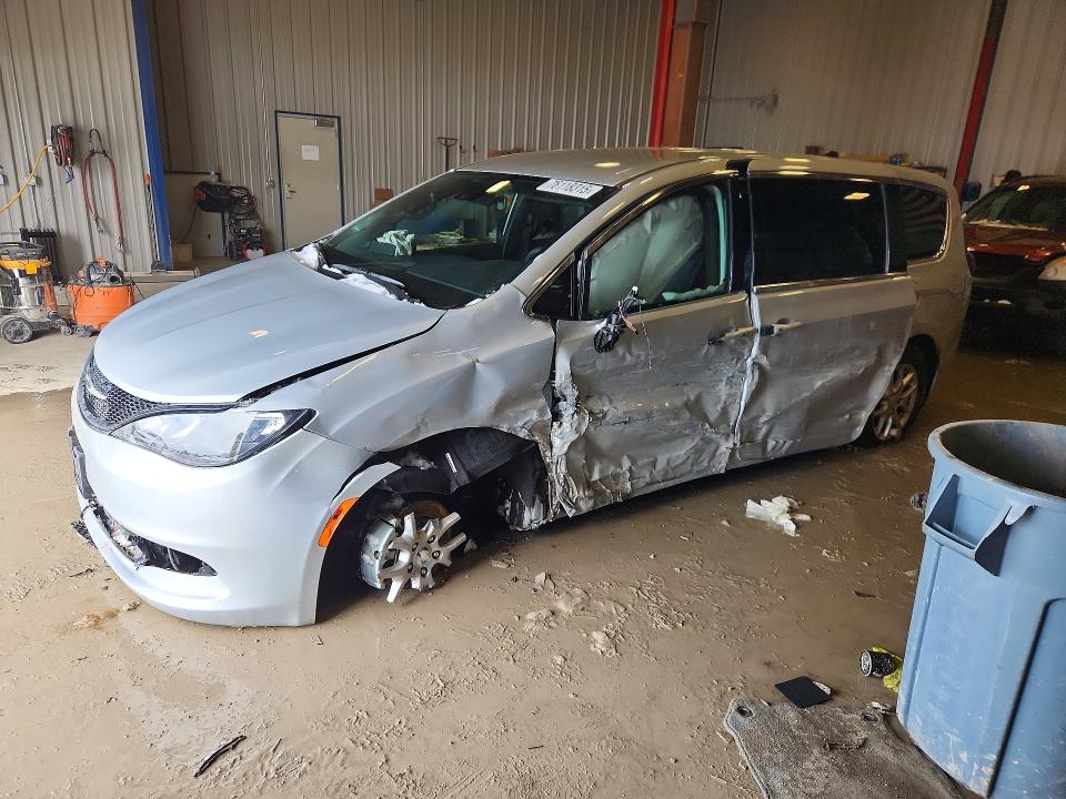 Продажа на аукционе авто 2026 Chrysler Voyager, vin: 2C4RC1CG3TR158291, номер лота: 76118315