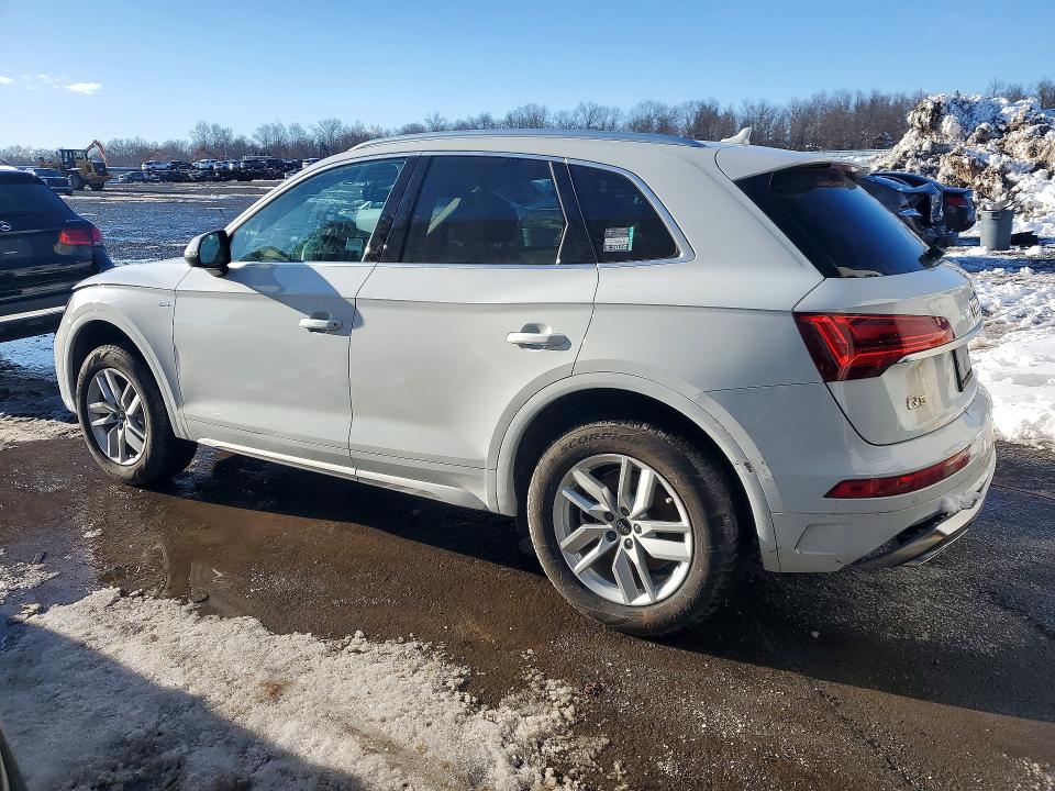 2024 Audi Q5 მანქანა იყიდება აუქციონზე, vin: WA1GAAFY3R2077911, აუქციონის ნომერი: 78513535