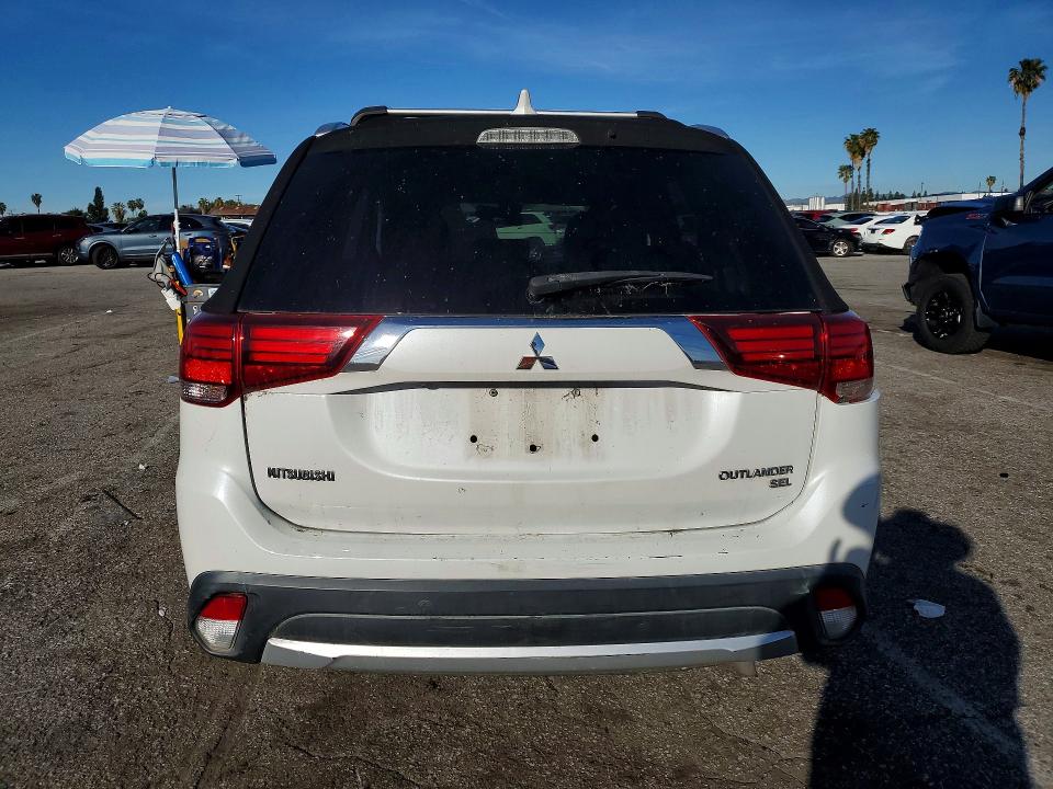Продаж на аукціоні авто 2017 Mitsubishi Outlander, vin: JA4AD3A35HZ040241, номер лоту: 78380305