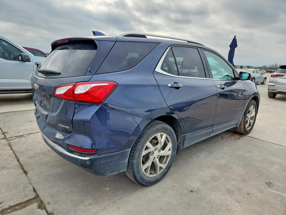 Продажа на аукционе авто 2019 Chevrolet Equinox, vin: 3GNAXNEV3KS545808, номер лота: 77338025