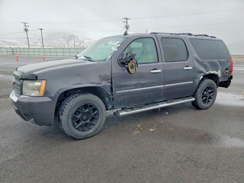 Продажа на аукционе авто 2010 Chevrolet Suburban, vin: 1GNUKKE39AR186359, номер лота: 77018925