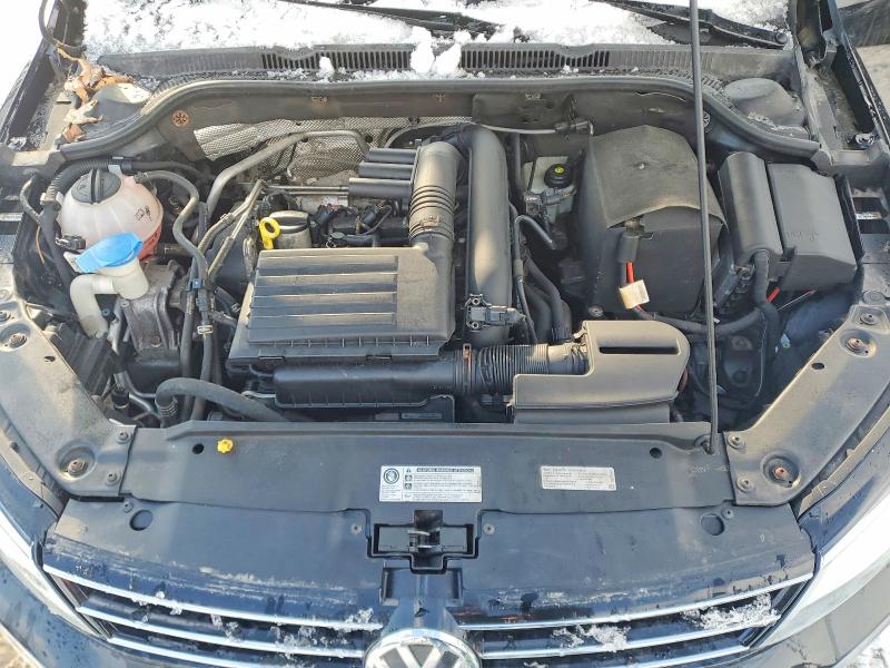78653305 :رقم المزاد ، 3VWB67AJ1HM310932 vin ، 2017 Volkswagen Jetta مزاد بيع