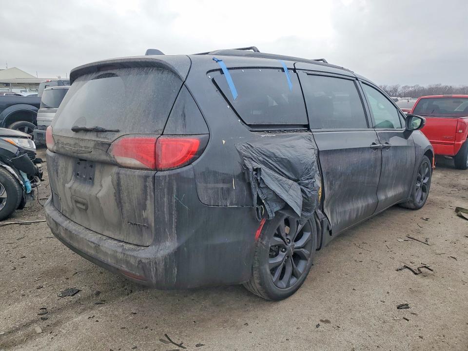 76962375 :رقم المزاد ، 2C4RC1GG8KR576998 vin ، 2019 Chrysler Pacifica مزاد بيع