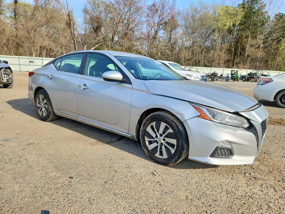 Продажа на аукционе авто 2020 Nissan Altima, vin: 1N4BL4BVXLC230900, номер лота: 78695635