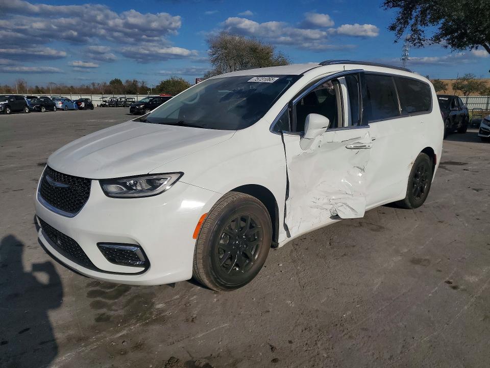 2021 Chrysler Pacifica მანქანა იყიდება აუქციონზე, vin: 2C4RC1BG3MR596781, აუქციონის ნომერი: 42068086