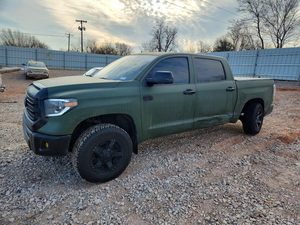 76419595 :رقم المزاد ، 5TFAW5F17JX758538 vin ، 2018 Toyota Tundra مزاد بيع