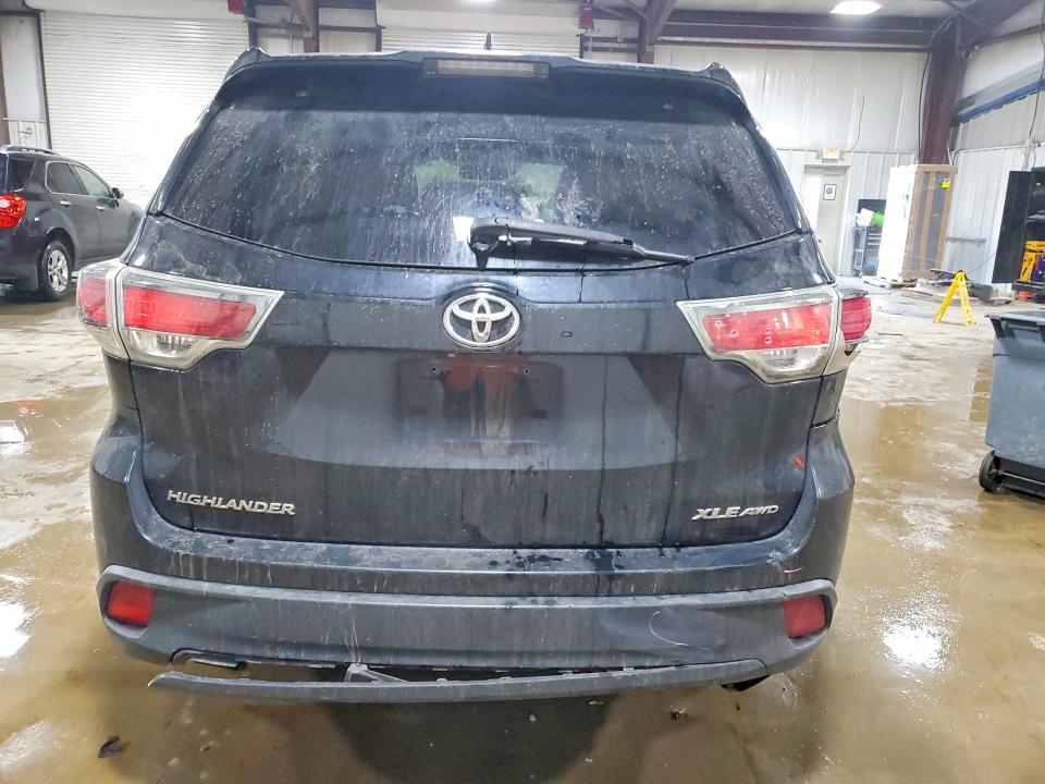 Продажа на аукционе авто 2016 Toyota Highlander, vin: 5TDJKRFH8GS245748, номер лота: 74201445