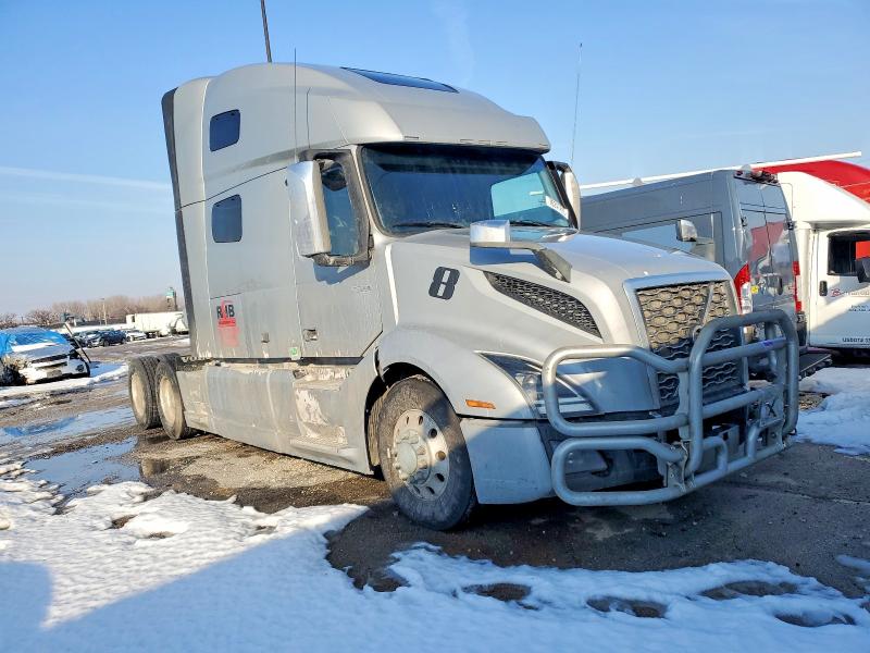 Продаж на аукціоні авто 2019 Volv Vn, vin: 4V4NC9EJ2KN197735, номер лоту: 76247415