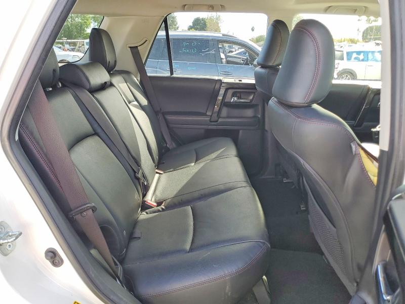 77237575 :رقم المزاد ، JTERU5JR1N6007335 vin ، 2022 Toyota 4runner مزاد بيع