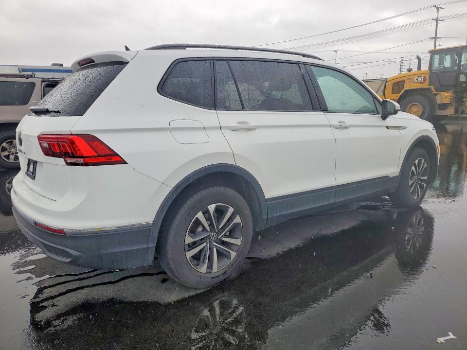 2022 Volkswagen Tiguan მანქანა იყიდება აუქციონზე, vin: 3VV1B7AX7NM173278, აუქციონის ნომერი: 76642645