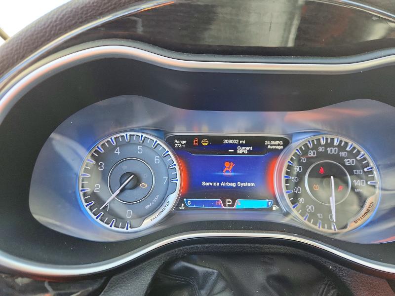 76145285 :رقم المزاد ، 1C3CCCCB9FN549571 vin ، 2015 Chrysler 200 مزاد بيع