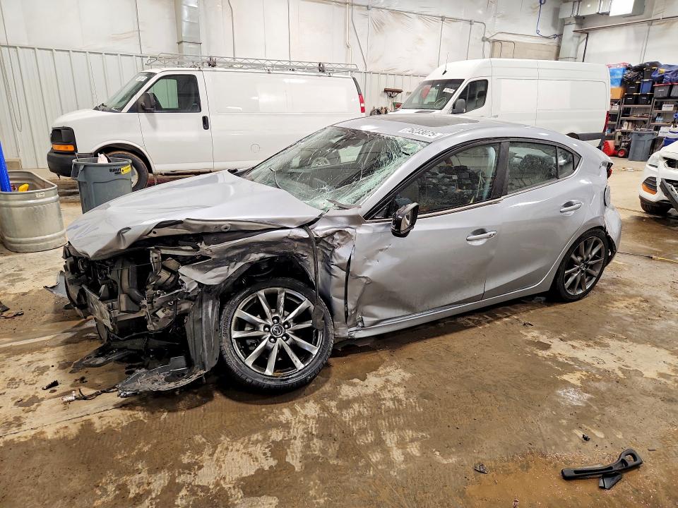 Продаж на аукціоні авто 2018 Mazda 3, vin: 3MZBN1W33JM160452, номер лоту: 76233075