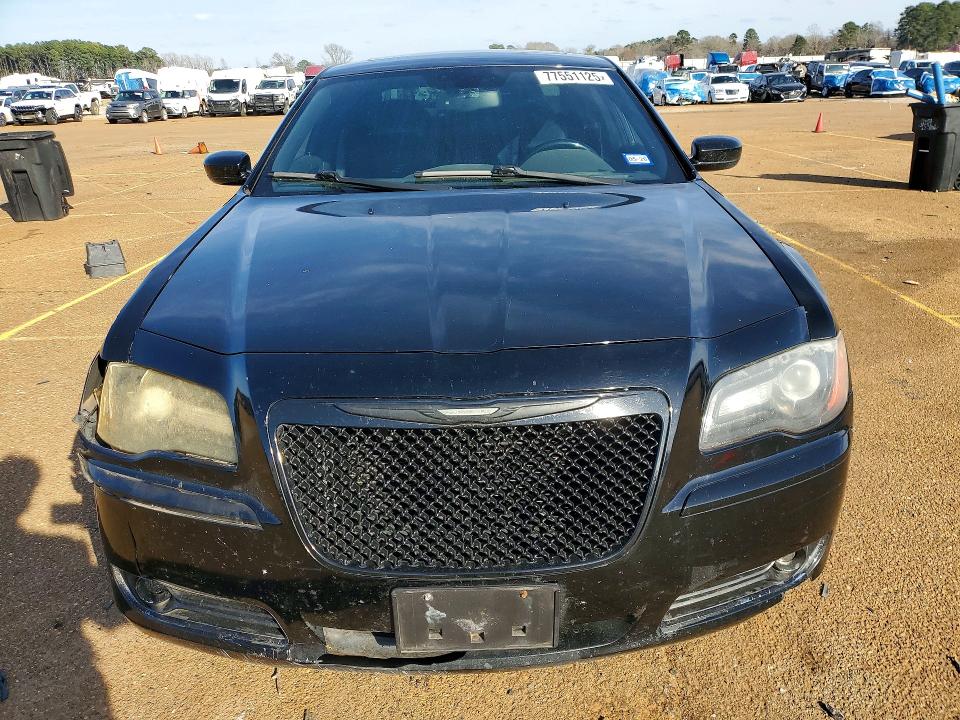 Продаж на аукціоні авто 2014 Chrysler 300, vin: 2C3CCABG8EH340301, номер лоту: 77551125