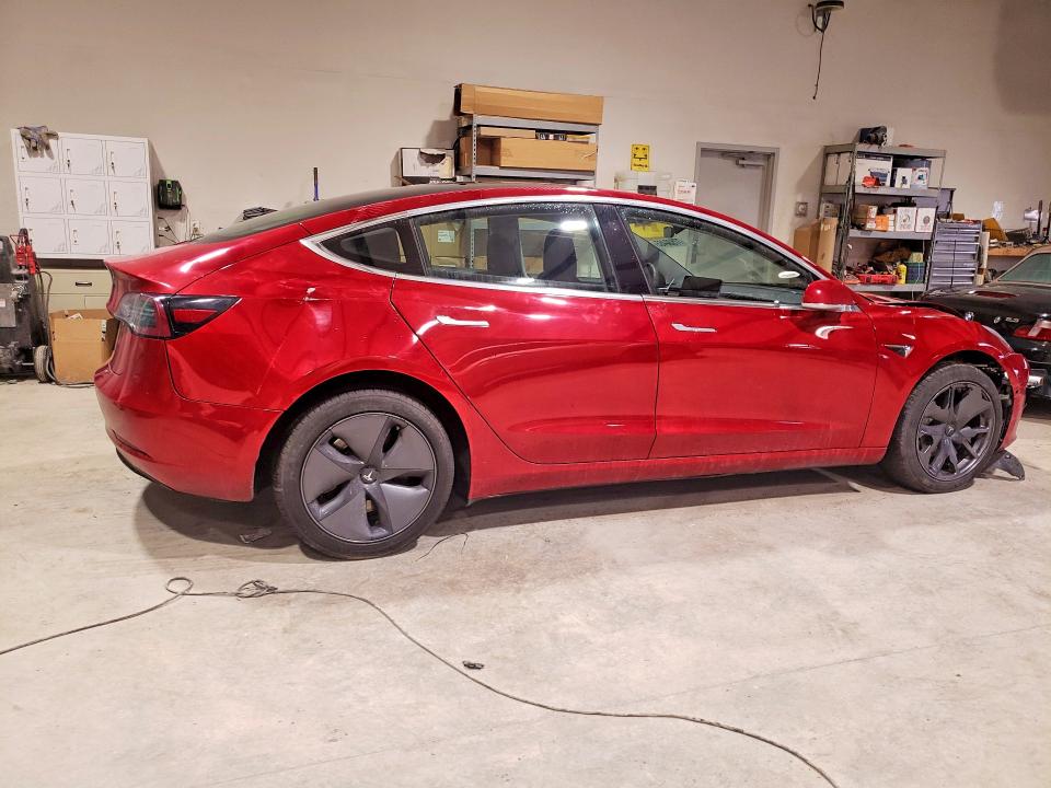 77530465 :رقم المزاد ، 5YJ3E1EAXLF495187 vin ، 2020 Tesla Model 3 مزاد بيع
