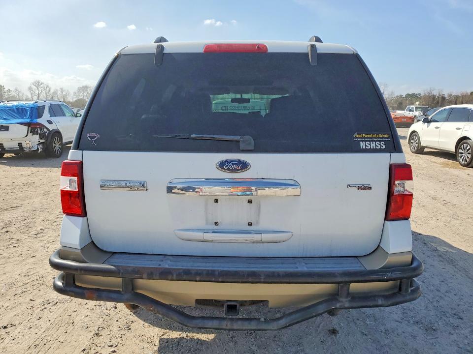 Продажа на аукционе авто 2007 Ford Expedition, vin: 1FMFU17547LA71454, номер лота: 77222305
