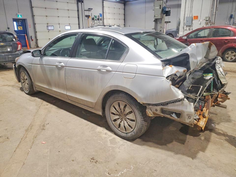 77334075 :رقم المزاد ، 1HGCP2F32AA805131 vin ، 2010 Honda Accord مزاد بيع