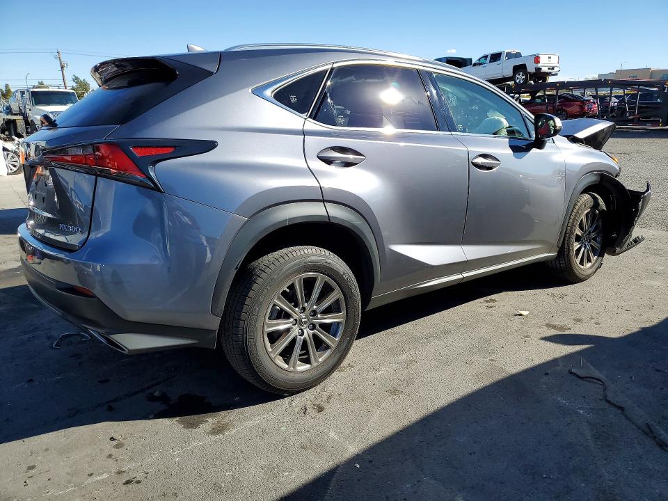 2018 Lexus Nx მანქანა იყიდება აუქციონზე, vin: JTJBARBZ4J2176672, აუქციონის ნომერი: 77621815
