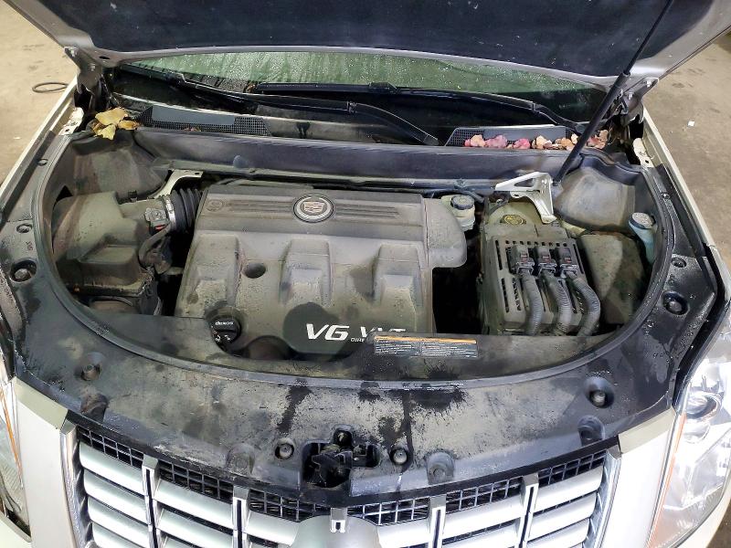 76621235 :رقم المزاد ، 3GYFNBE30FS600068 vin ، 2015 Cadillac Srx مزاد بيع