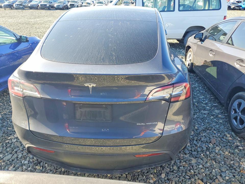 74038915 :رقم المزاد ، 7SAYGDEE8NF329325 vin ، 2022 Tesla Model Y مزاد بيع