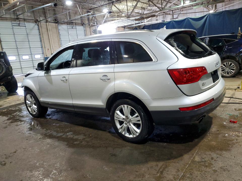 76191755 :رقم المزاد ، WA1LYAFE8AD007586 vin ، 2010 Audi Q7 مزاد بيع