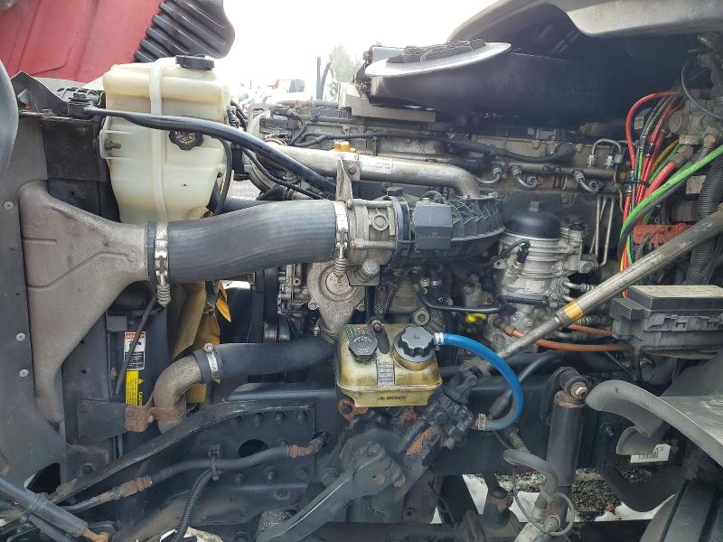 Продаж на аукціоні авто 2016 Freightliner Cascadia, vin: 3AKGGLD55GSGS1843, номер лоту: 77849465