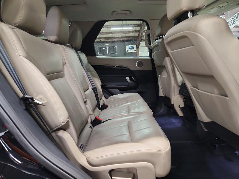 77961485 :رقم المزاد ، SALRG2RV9JA057928 vin ، 2018 Land Rover Discovery مزاد بيع