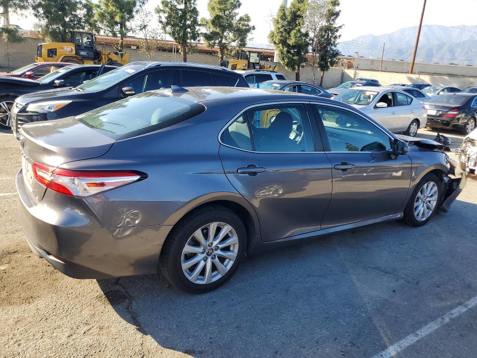 2019 Toyota Camry L მანქანა იყიდება აუქციონზე, vin: 4T1B11HK2KU212309, აუქციონის ნომერი: 77232715