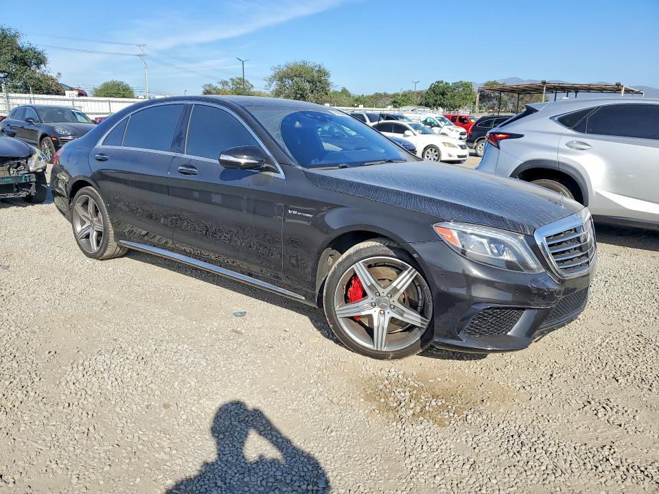 76952995 :رقم المزاد ، WDDUG7JBXFA139826 vin ، 2015 Mercedes-benz S 63 Amg مزاد بيع