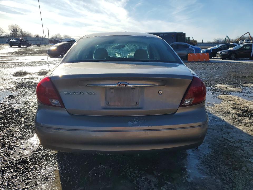 Продажа на аукционе авто 2002 Ford Taurus, vin: 1FAFP55U02A133357, номер лота: 75847405