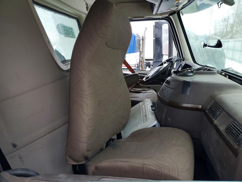 Продаж на аукціоні авто 2017 Volv Vn, vin: 4V4NC9EG1HN985628, номер лоту: 76746665