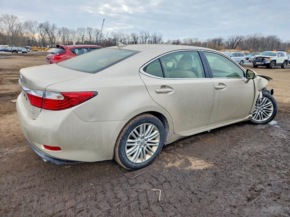 76915375 :رقم المزاد ، JTHBK1GGXD2007977 vin ، 2013 Lexus Es مزاد بيع
